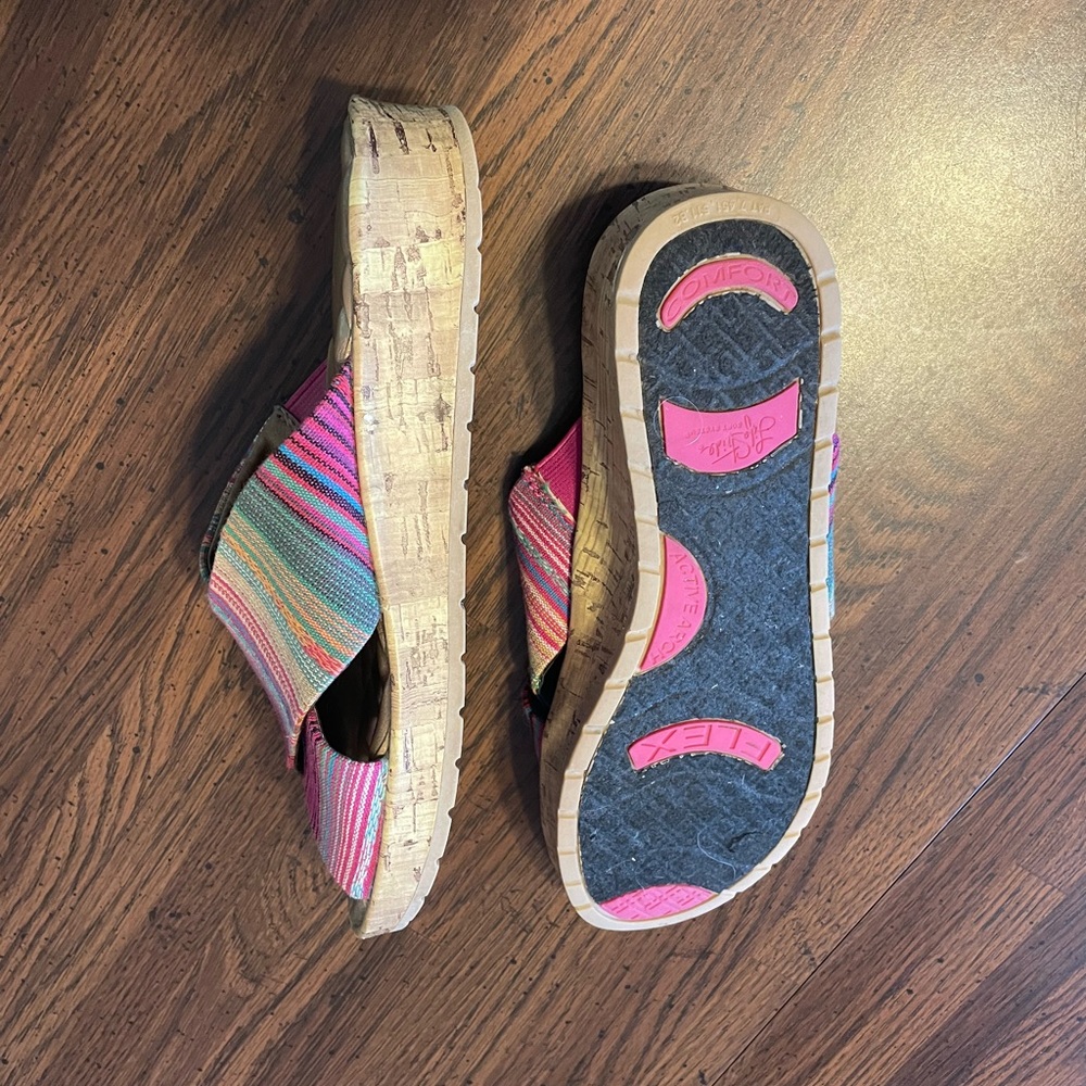 Comfy Life Stride sandal